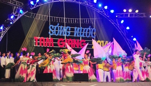 В провинции Тхыатхиен-Хюэ открылся третий фестиваль «Волны Тамзянг» - ảnh 1